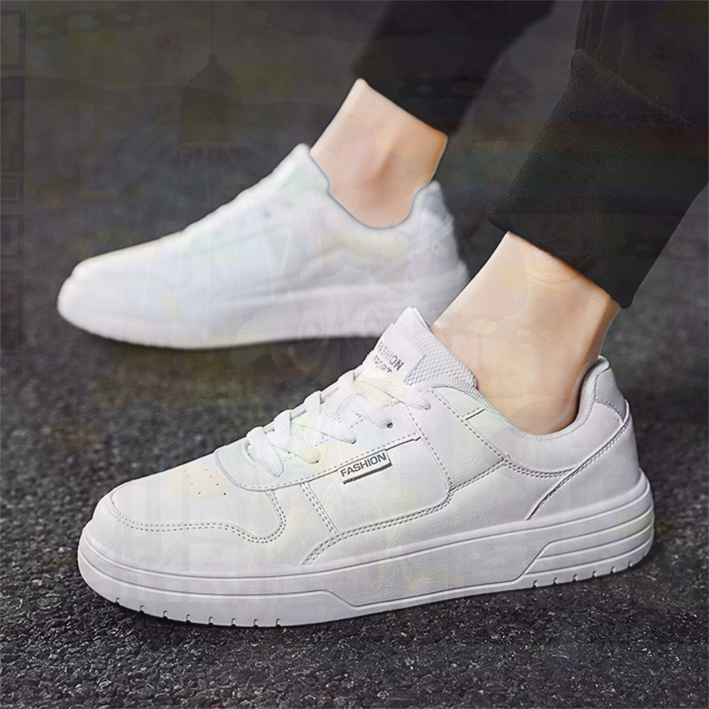 Vintage Fashion Reseller - Avec attaches chaussures en cuir PU
