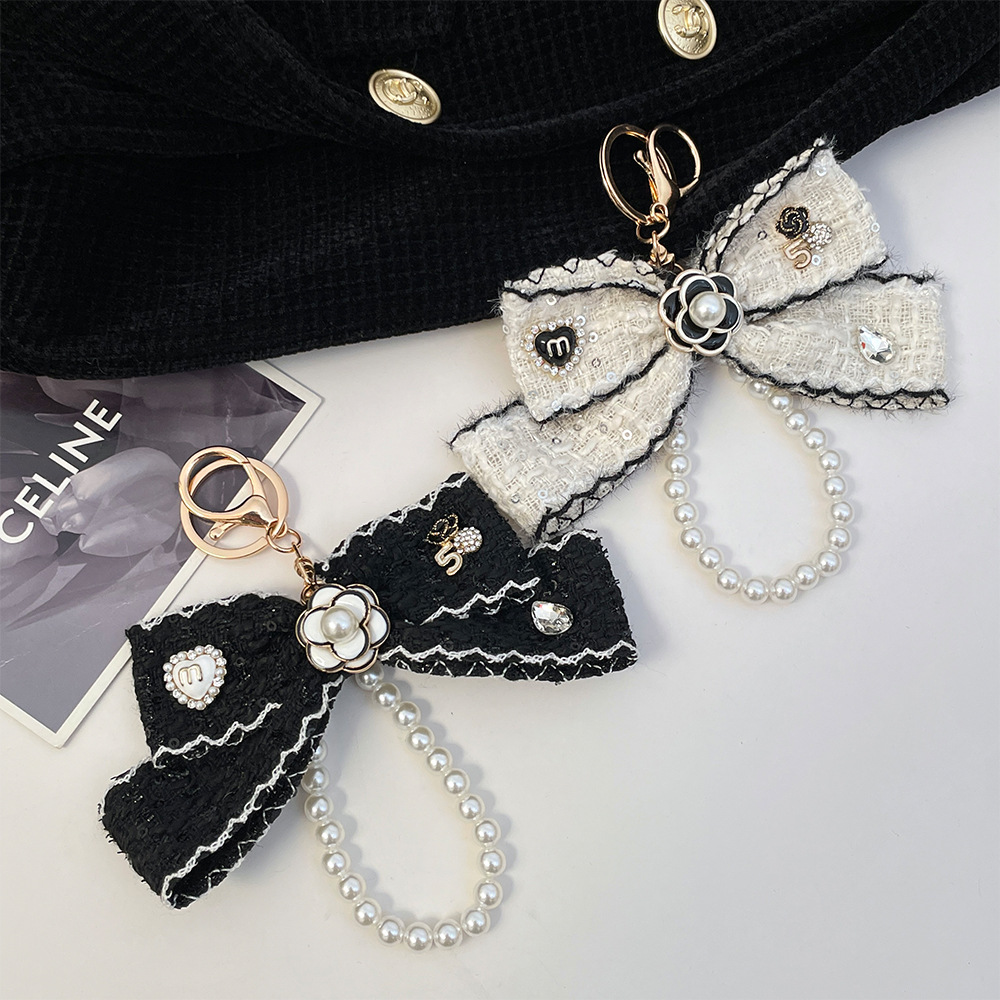Porte-clés en tissu avec nœud  - Vintage Fashion Ornaments avis et prix