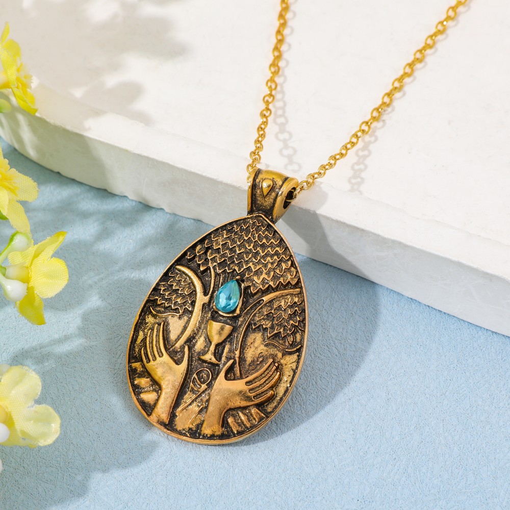 Collier pendentif vintage sur  - Vintage Fashion Videos avis et prix