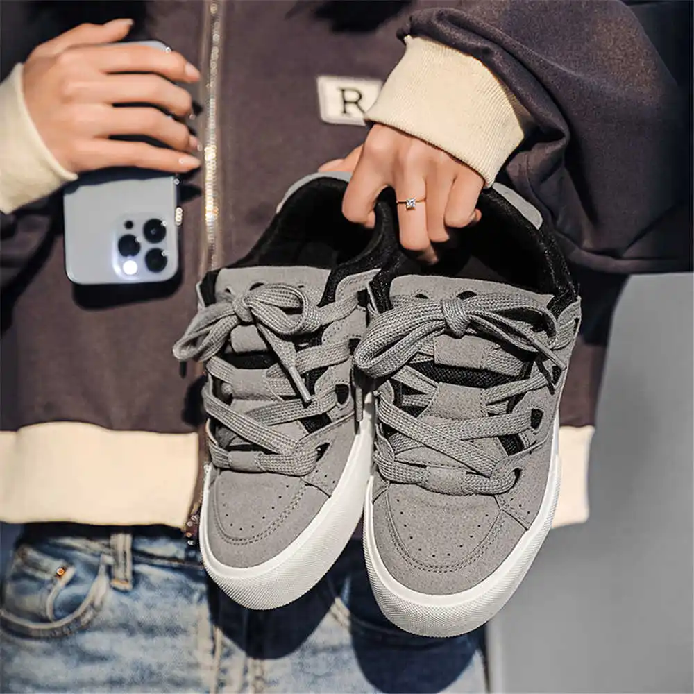 Chaussures d'école Hiphop avec - Vintage Fashion Reseller avis et prix
