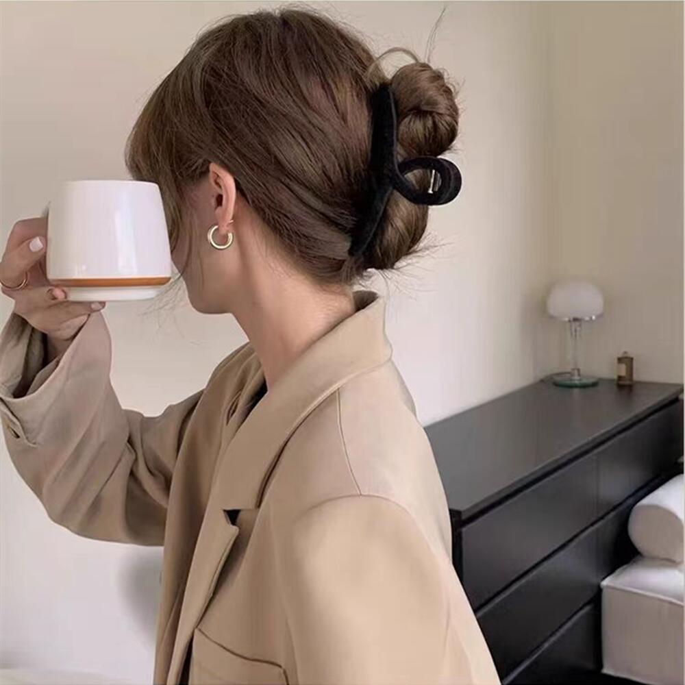 Pince à cheveux en velours ave - Vintage Fashion Ornaments avis et prix