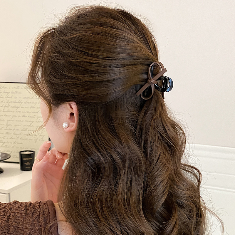 Pince à cheveux vintage en cui - Vintage Fashion Ornaments avis et prix